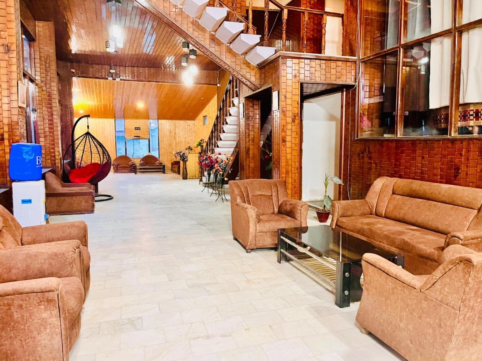 Hotel Hadimba Palace - Free Pickup From Volvo Bus Stand Manali  Exterior photo