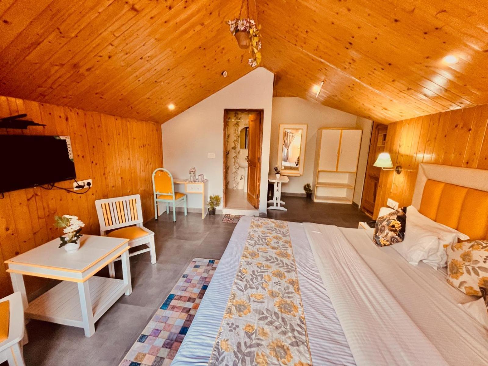 Hotel Hadimba Palace - Free Pickup From Volvo Bus Stand Manali  Exterior photo