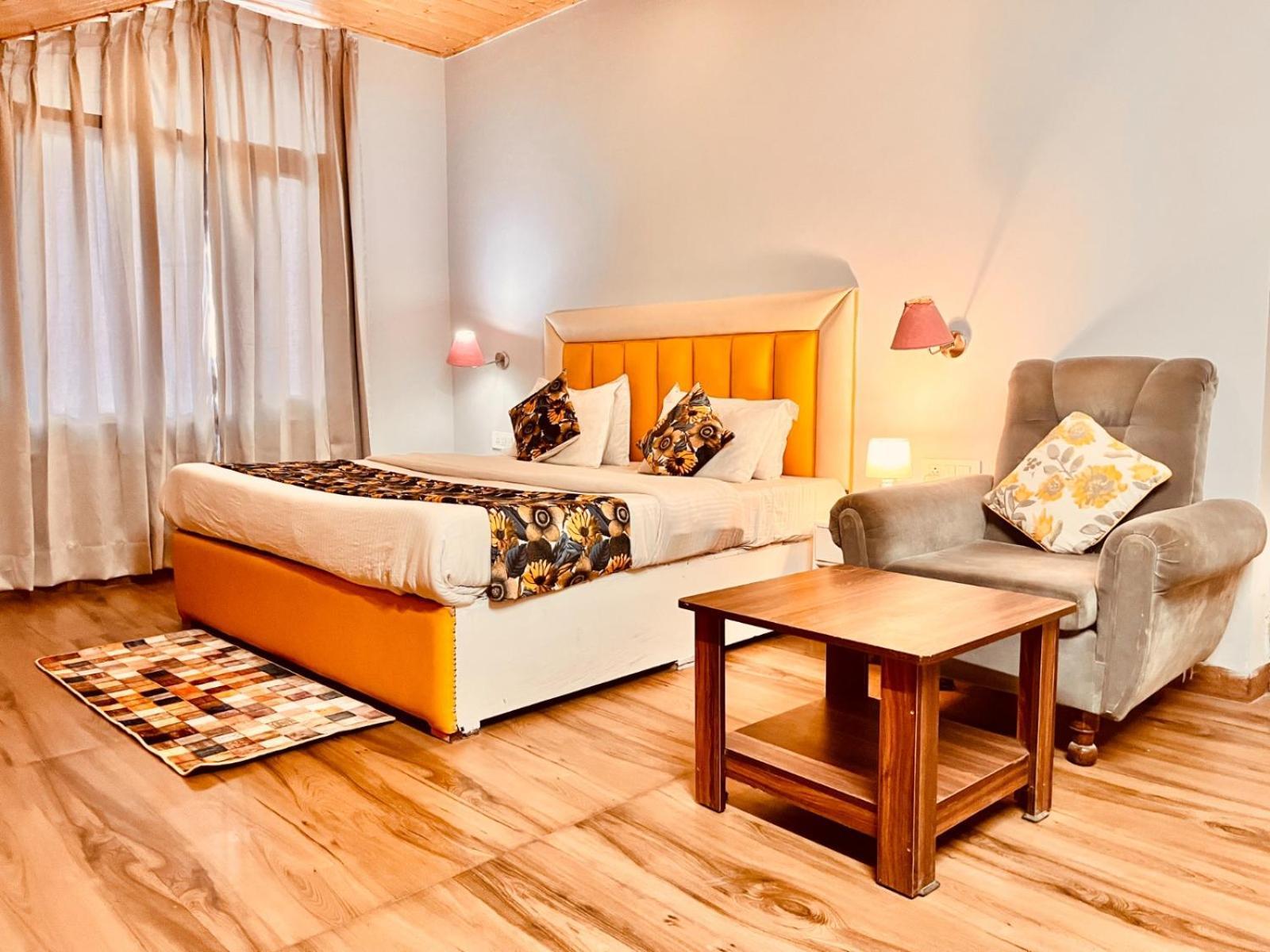 Hotel Hadimba Palace - Free Pickup From Volvo Bus Stand Manali  Exterior photo